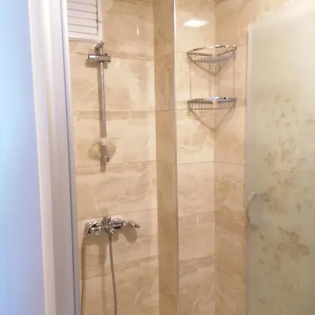 Galata Waterfall Apartmán *