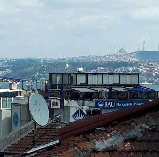 Galata Waterfall Apartamento